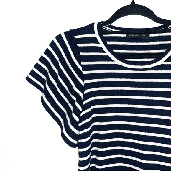 Banana Republic Navy Blue & White Striped Flutter Sleeve Sweater Xsmall Women’s - Picture 3 of 10